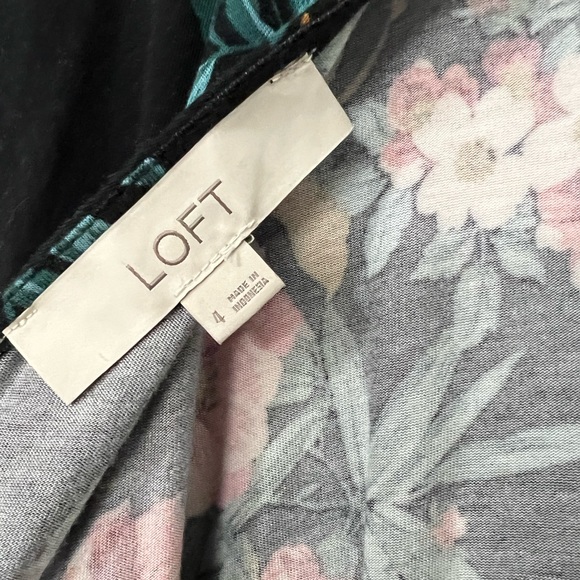LOFT Floral Dress Size 4 - Picture 3 of 3
